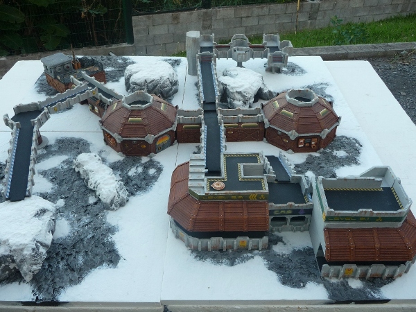 jeu de figurines batiment fururiste